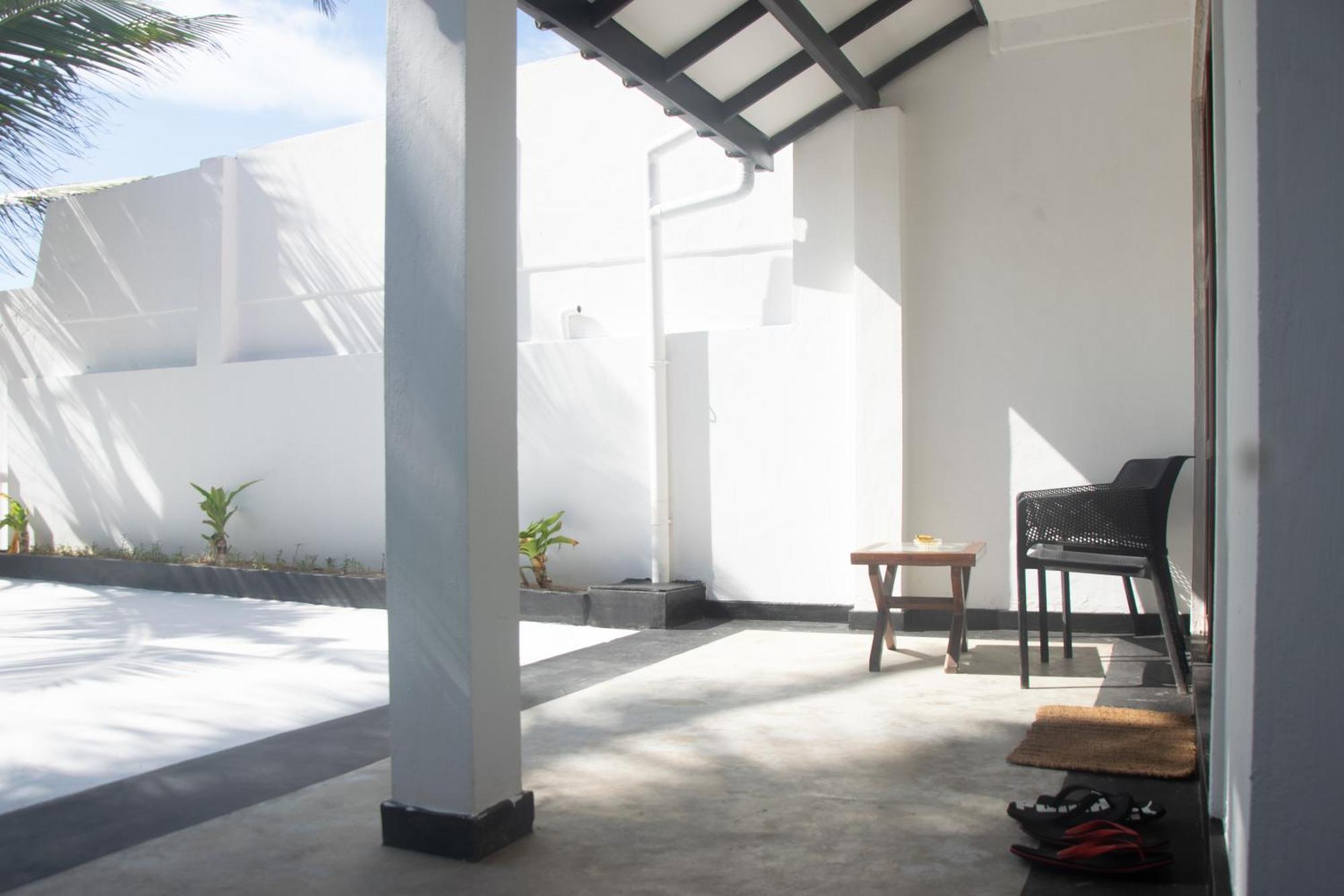 Sailors' Bay Bed & Breakfast Hikkaduwa Bagian luar foto